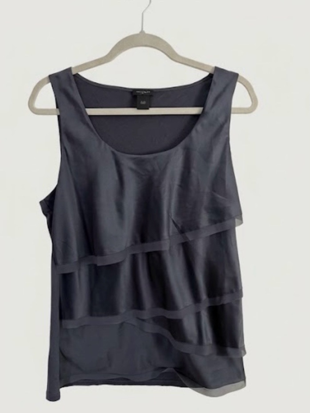 Ann Taylor sleeveless tiered ruffle tank top in charcoal grey/slate L